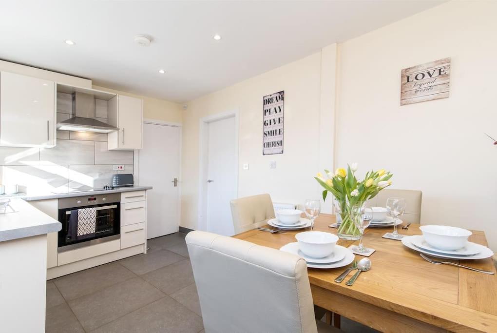 City Home From Home - Peaceful, Cosy & Modern 2Bed House 노팅엄 외부 사진
