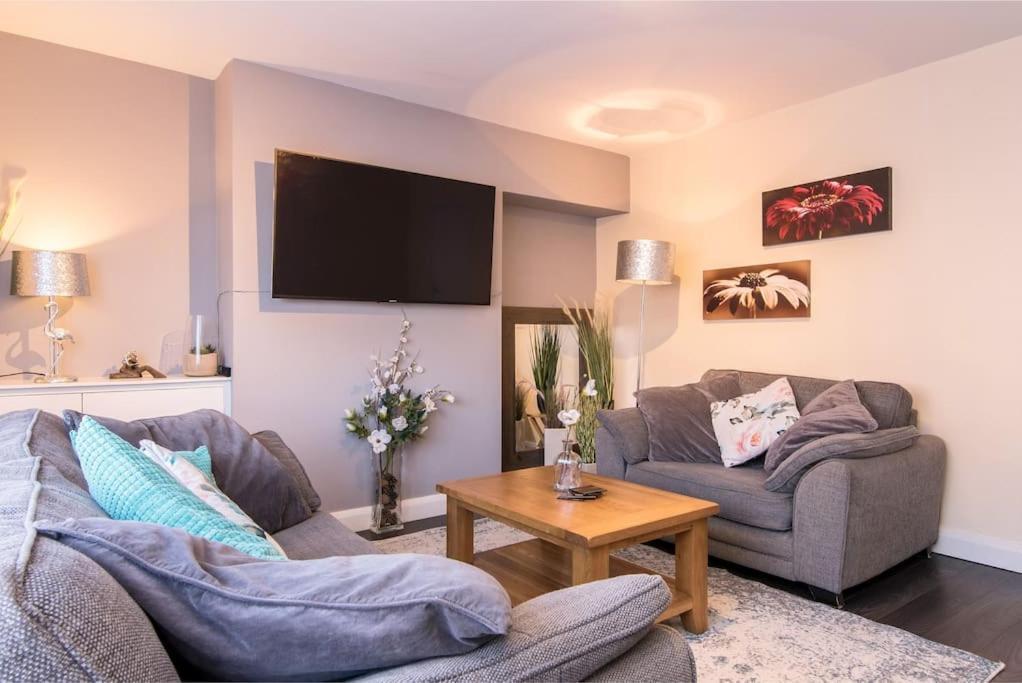 City Home From Home - Peaceful, Cosy & Modern 2Bed House 노팅엄 외부 사진